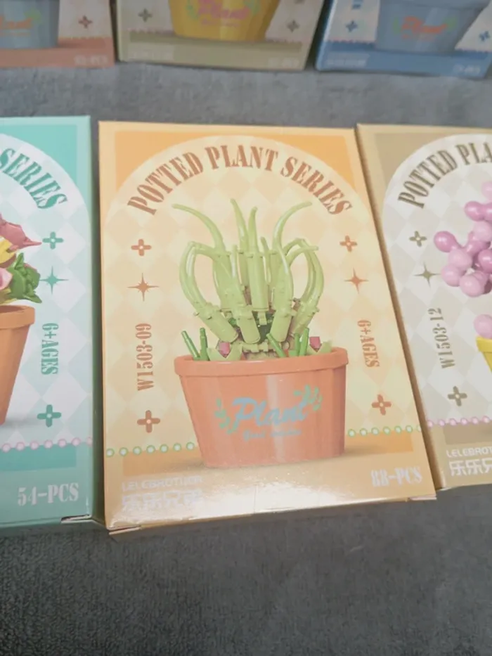 Petit pot de fleur en lego - photo numéro 9