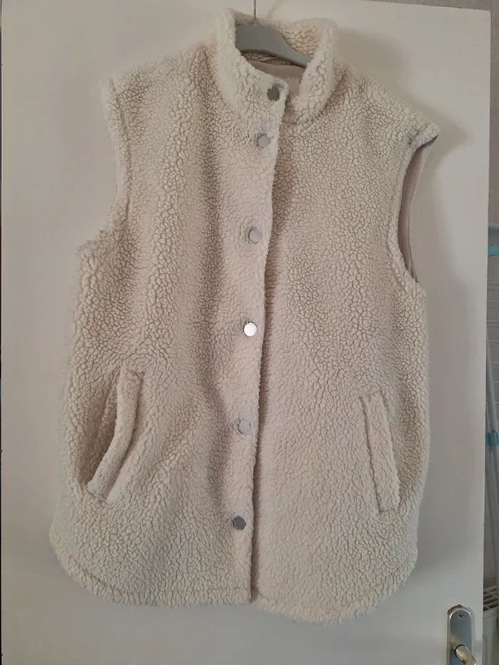 Long gilet Teddy sans manches "mouton" VILA T36 - photo numéro 2