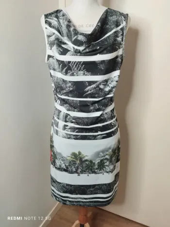 Jolie robe Charles Vögele taille 40