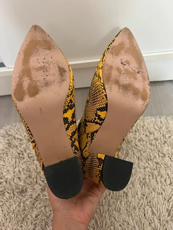 Bottines pointues à talons imprimé python jaune Glamourous - photo numéro 9