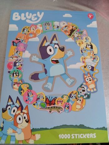 Livre de 1000 stickers bluey 
