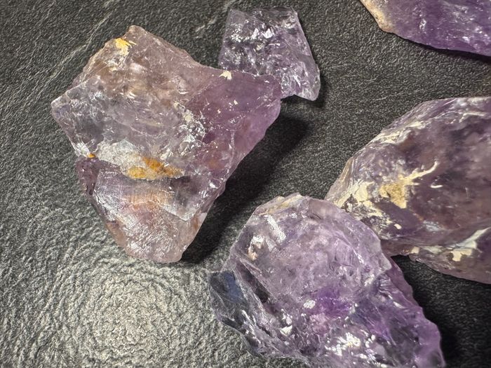 Lot de 5 Améthystes brutes – 200 g - photo numéro 5