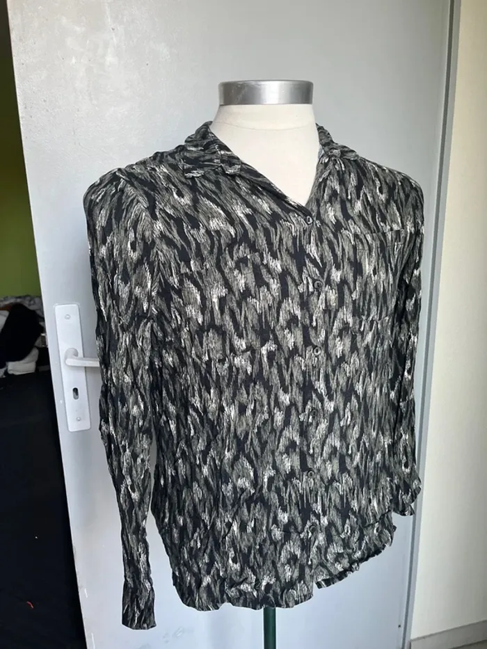 Blouse à motifs - photo numéro 2