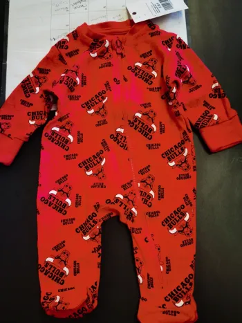 334042 Pyjama rouge garçon 0/3 mois primark NBA