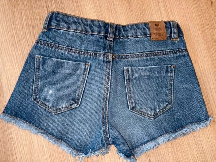 Short en jean Zara destroy 5 ans fille - photo numéro 2