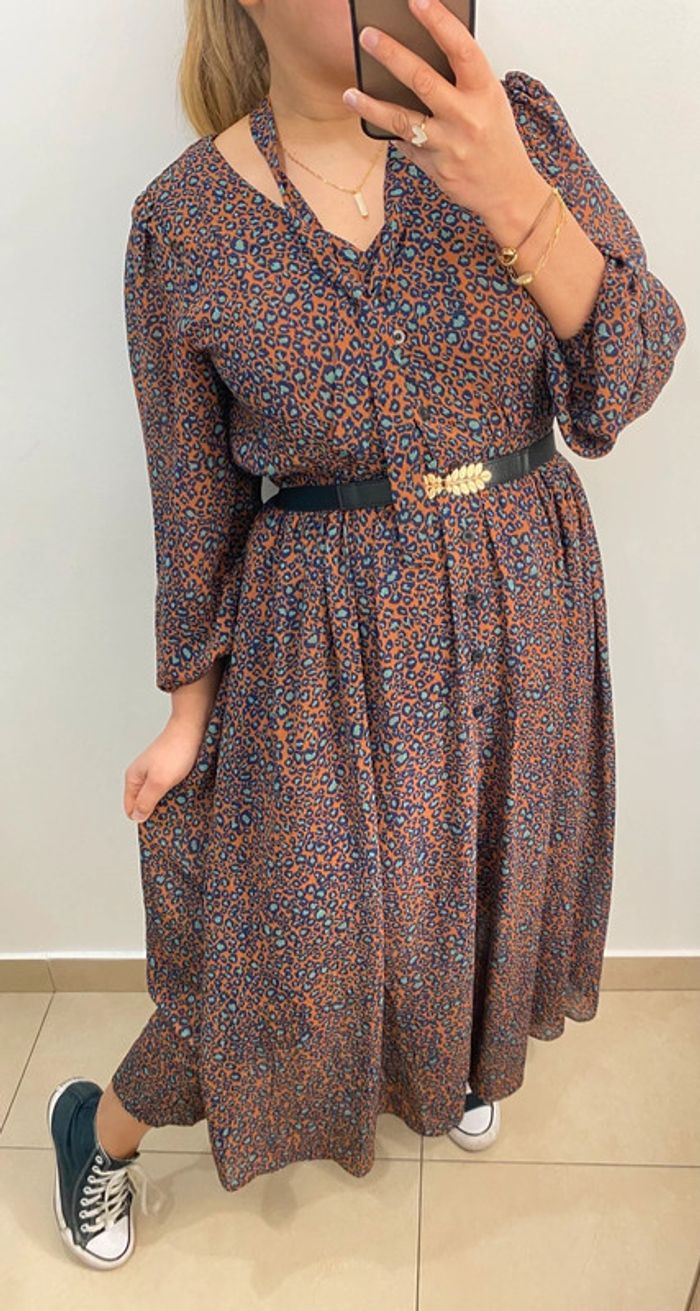 Superbe Robe Longue Imprimée Léopard Taille M - photo numéro 7