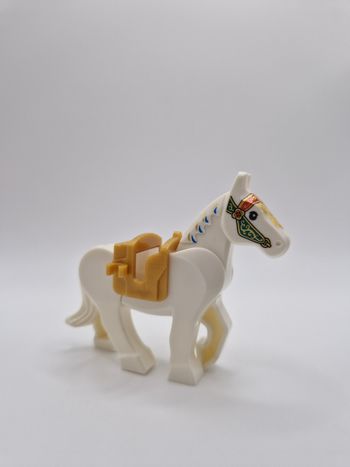 Figurine type lego cheval blanc seigneur des anneaux / hobbit