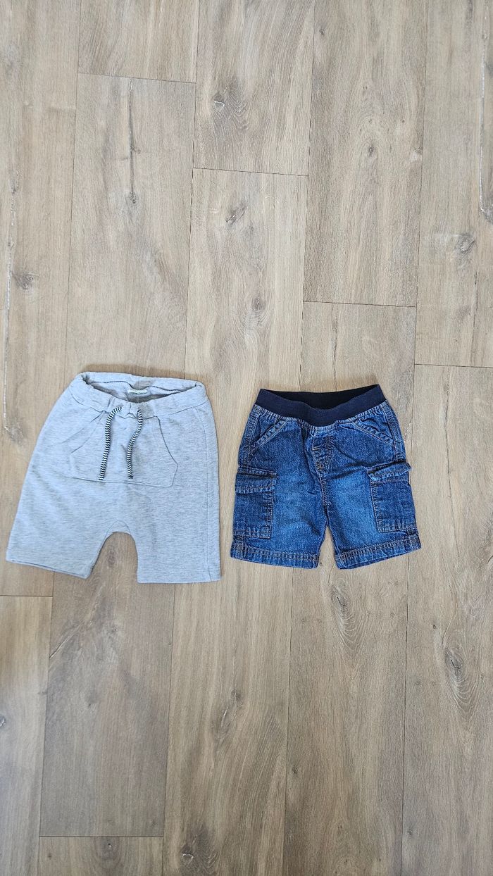 Lot de 2 shorts bébé garçon taille 18 mois, Tape-à-l'oeil - photo numéro 1