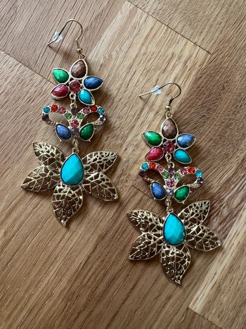 Boucles d’oreilles multicolores