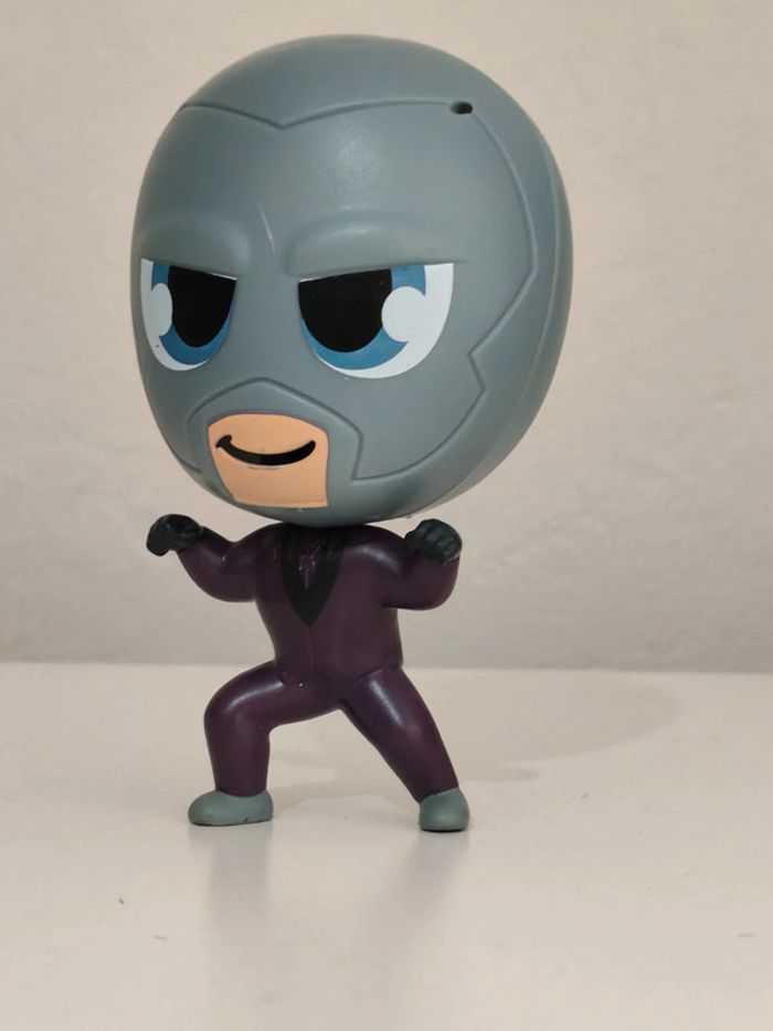 Burger king figurine miraculous lady bug