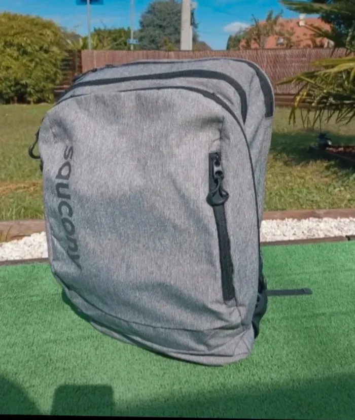 Sac à dos Saucony Bon état - photo numéro 2