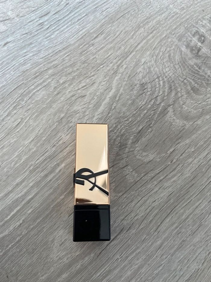 Rouge pure couture rouge muse RM yves saint laurent