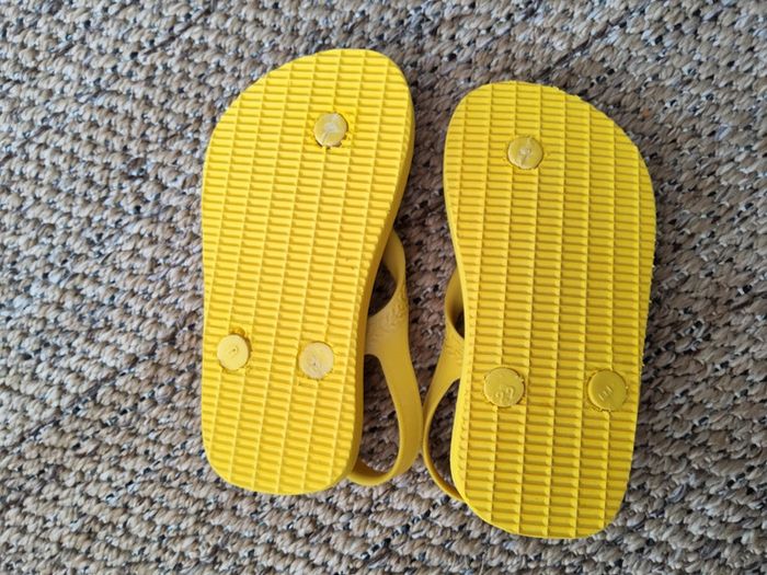 Tongs Neuves P22 - photo numéro 5