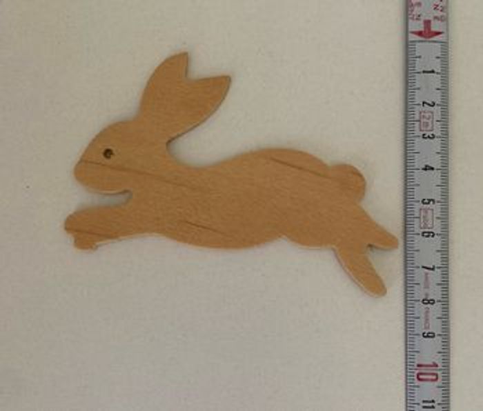 Décoration en bois : lapin pour chambre bébé - photo numéro 2