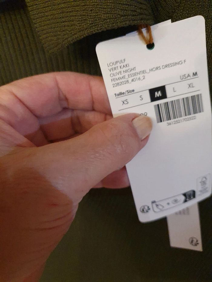 Magnifique robe longue en laine col en V Couleur Olive marque Bonobo taille M - photo numéro 6