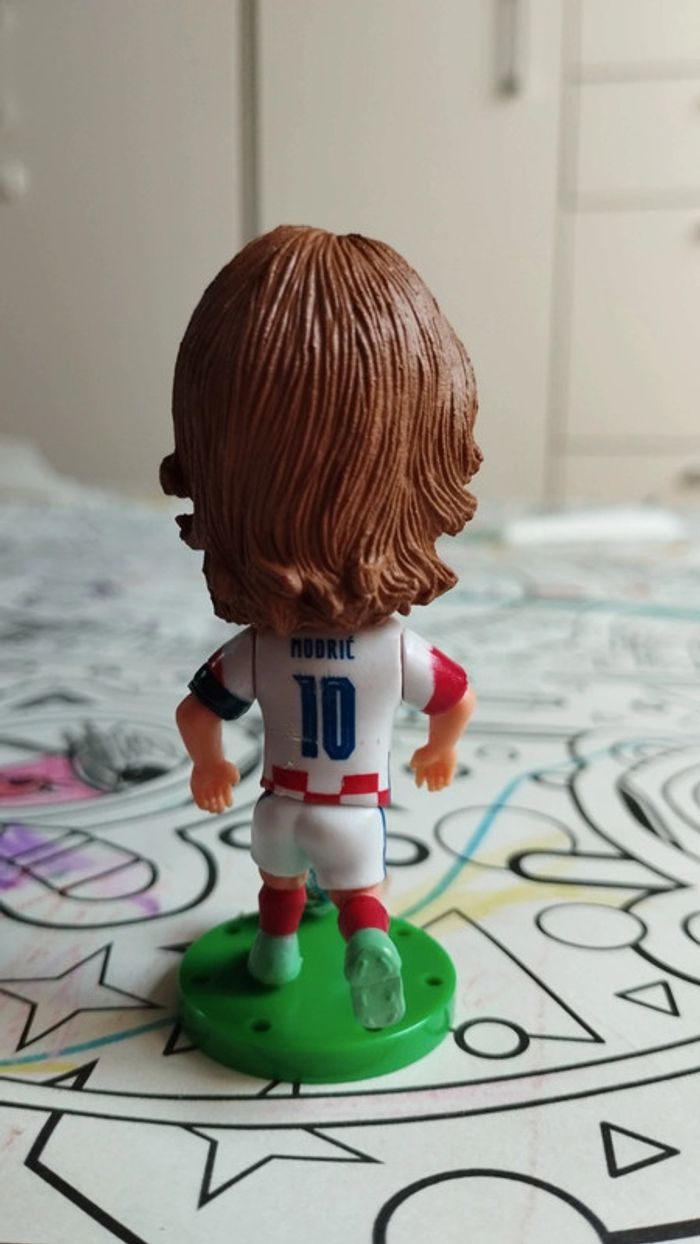 Petite figurine foot neuve Luka Modric Croatie - photo numéro 2