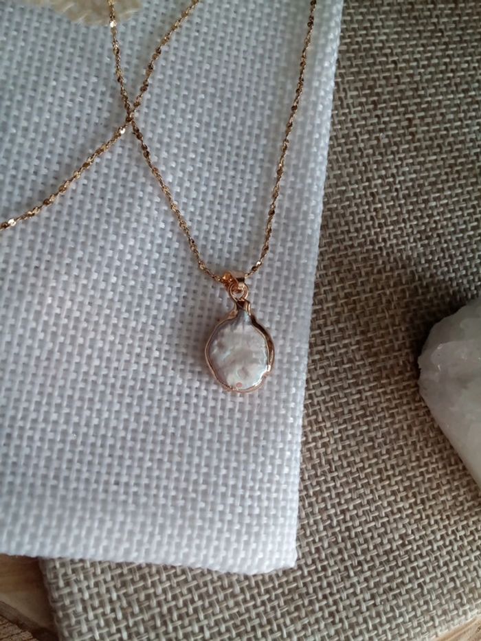 Collier pendentif pierre de n'a'c'r'e naturelle - photo numéro 2