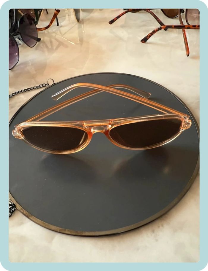 Lunette de soleil aviateur beige - photo numéro 3