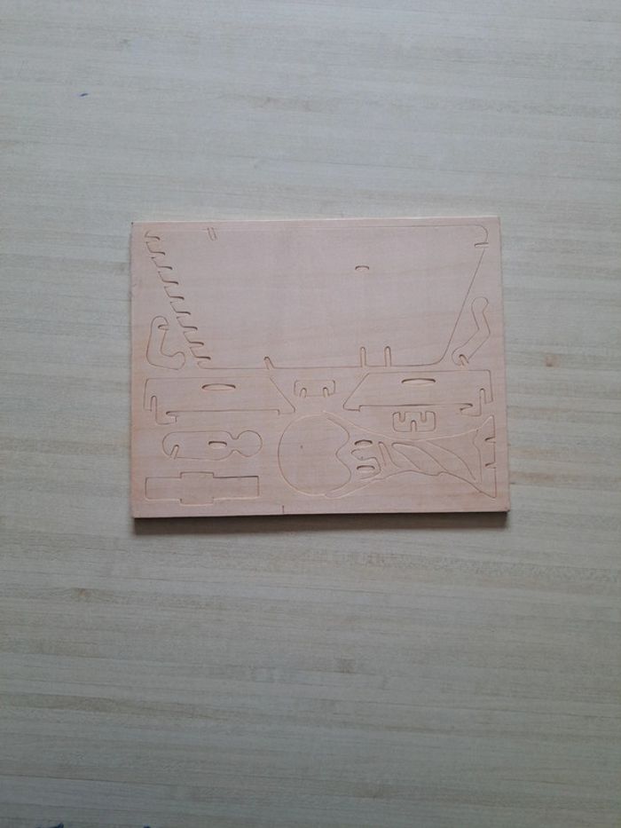 Kit créatif en bois Football – Support stylos DIY – Activité enfant - photo numéro 2