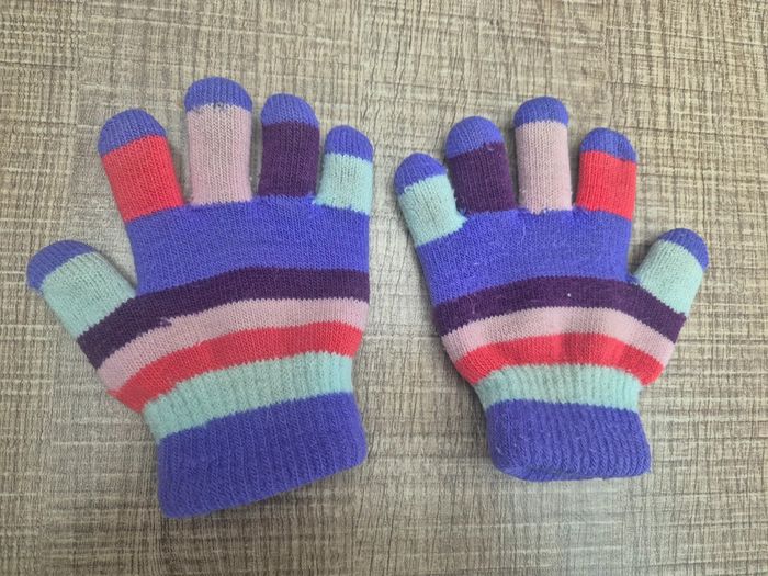 Lot de 2 paires de gants 3 / 5 ans - photo numéro 5