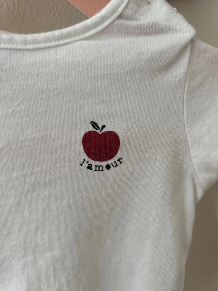 Teeshirt kiabi 🍎 3 mois - photo numéro 2