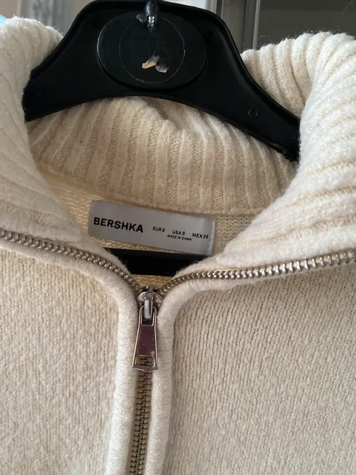 Pull rayure col camionneur beige noir Bershka 36 - photo numéro 4