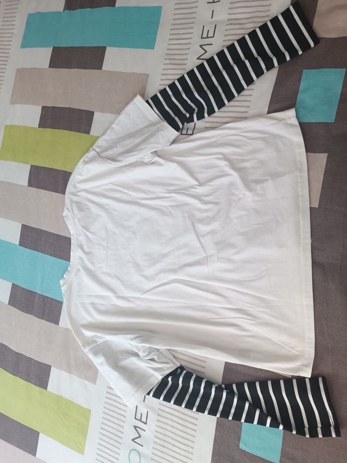 T-shirt manches longues taille 11-12 ans - photo numéro 2