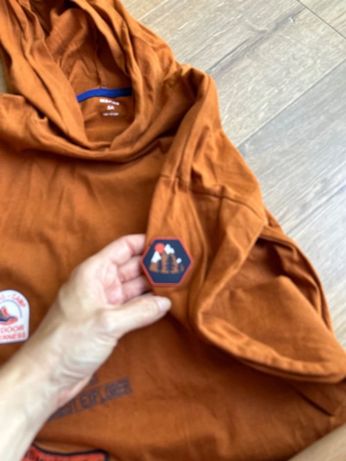 T shirt manches longues à capuche 5 ans - photo numéro 4