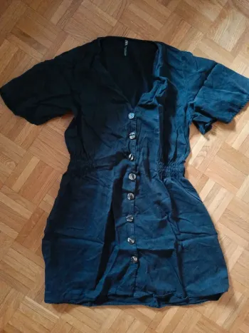 Robe Zara Lyocel boutonnée noire T.L