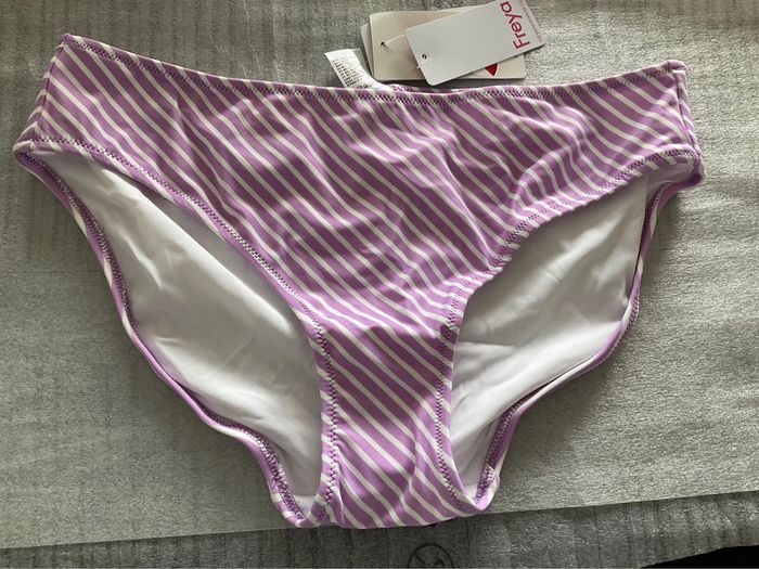 Bas maillot violet et blanc neuf