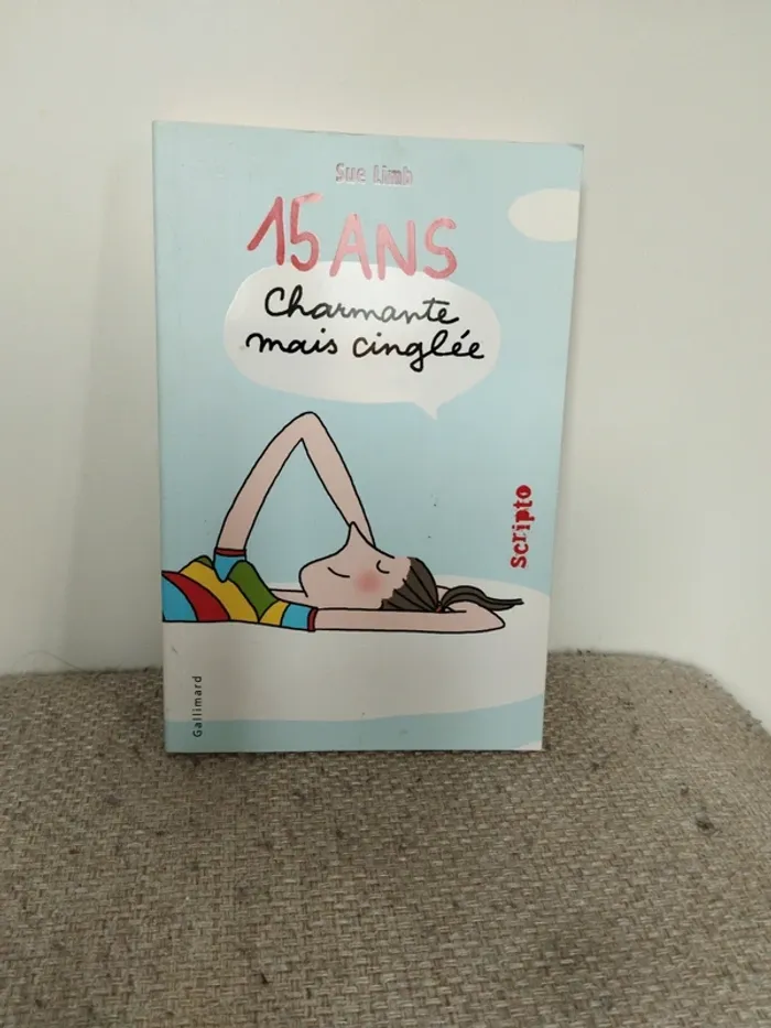 Livres 15 ans charmante mais cinglé
