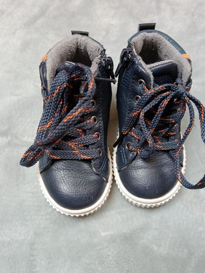 Chaussure pointure 21 - photo numéro 2
