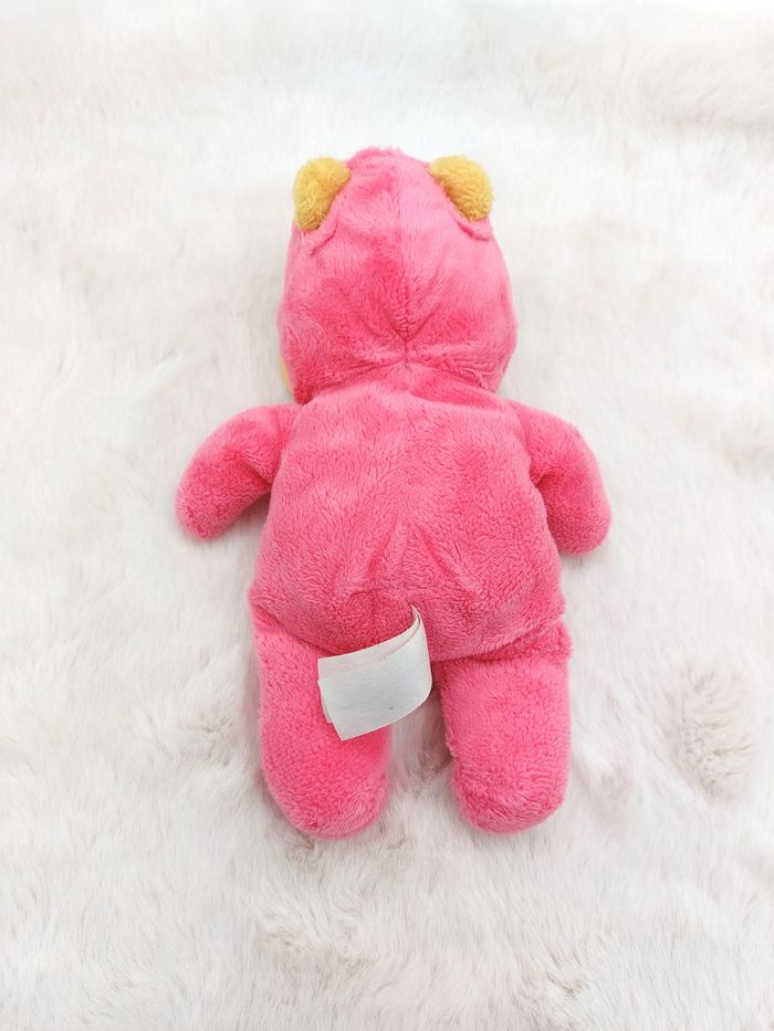 Petite peluche doudou Winnie l’ourson en pyjama rose DISNEY NICOTOY Simba 20 cm - photo numéro 2