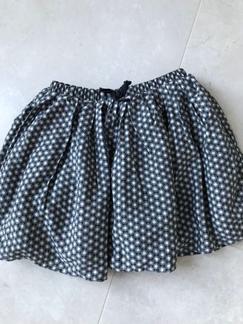 Jupe froncée noir et blanc  10 Ans