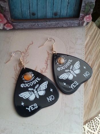 Boucles d'oreilles ouija et pierres d'agate
