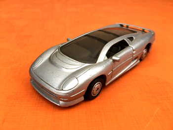 Voiture miniature  Jaguar XJ220