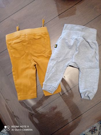 2 pantalon 6 mois