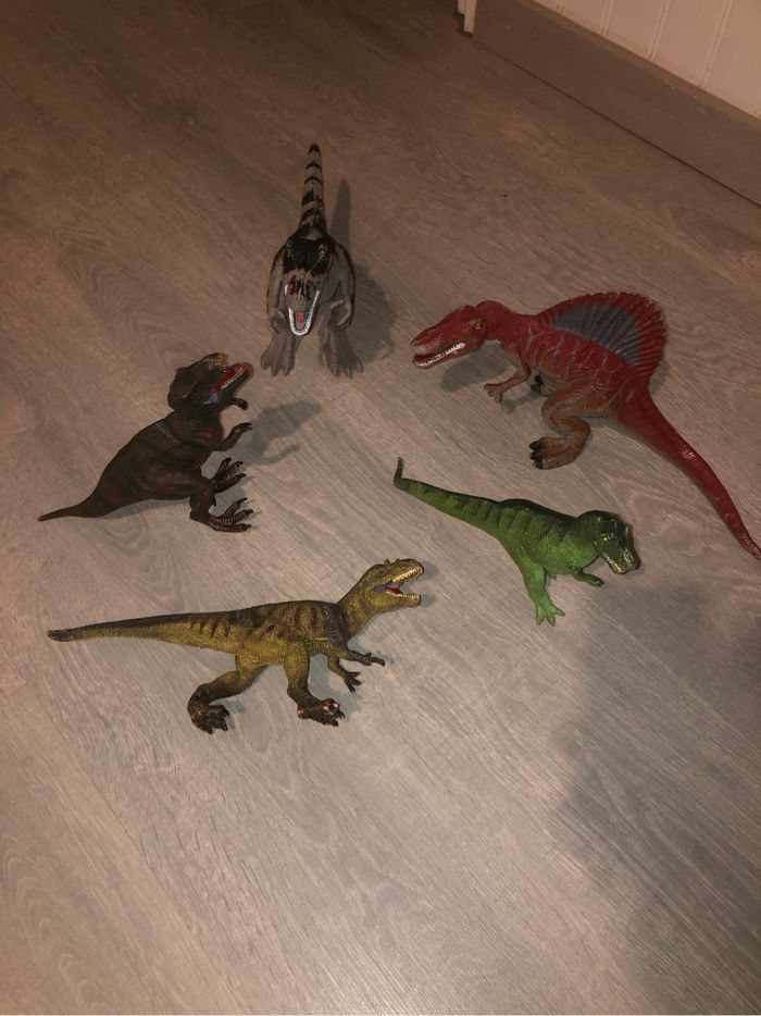 Lot dinosaures - photo numéro 2