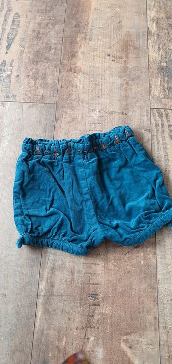 Short dpam i 18 mois en très bon état