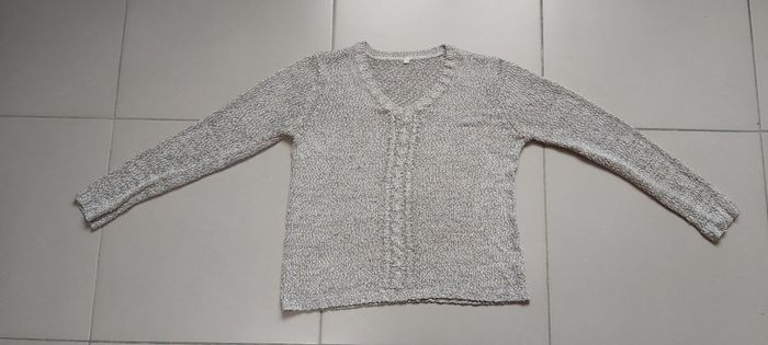 Pull Taille 4 - photo numéro 1