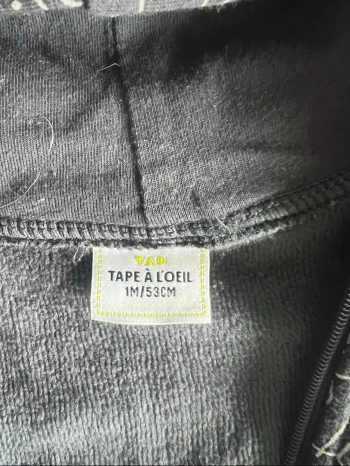 Veste à capuche 1 mois - photo numéro 2