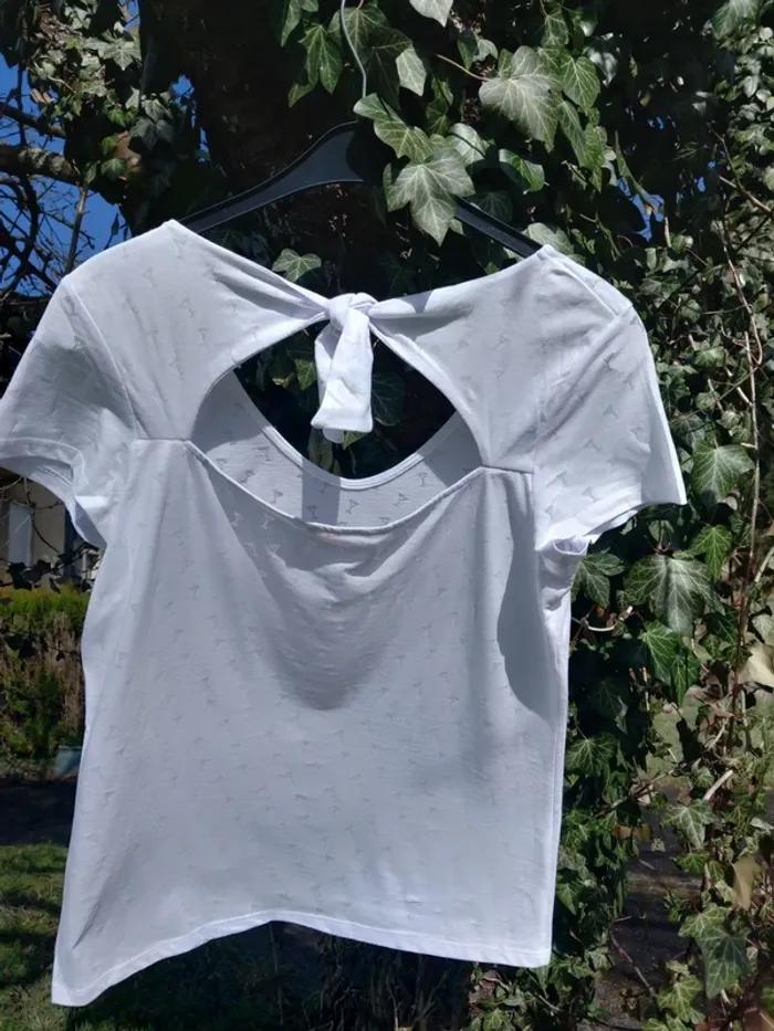 T shirt blanc avec décor doré camaïeu taille 42 - photo numéro 6