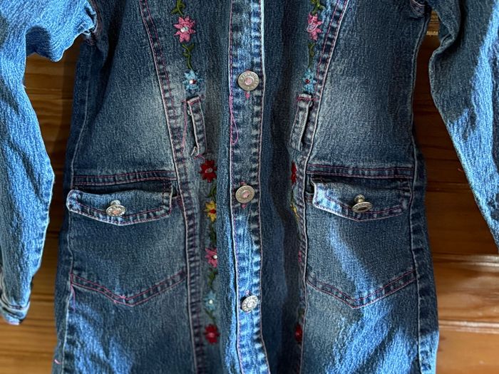 Veste en jean, avec poches, trous pour ceinture - Taille 6/8 ans - photo numéro 3