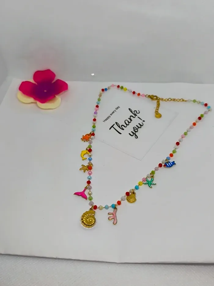 Collier doré et multicolore avec perles de cristal et breloques de la mer - photo numéro 8