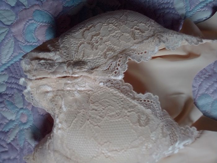 Soutien gorge beige neuf en taille L - photo numéro 2