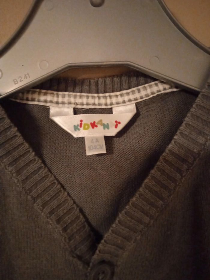 Chandail sans manche 4A - photo numéro 3