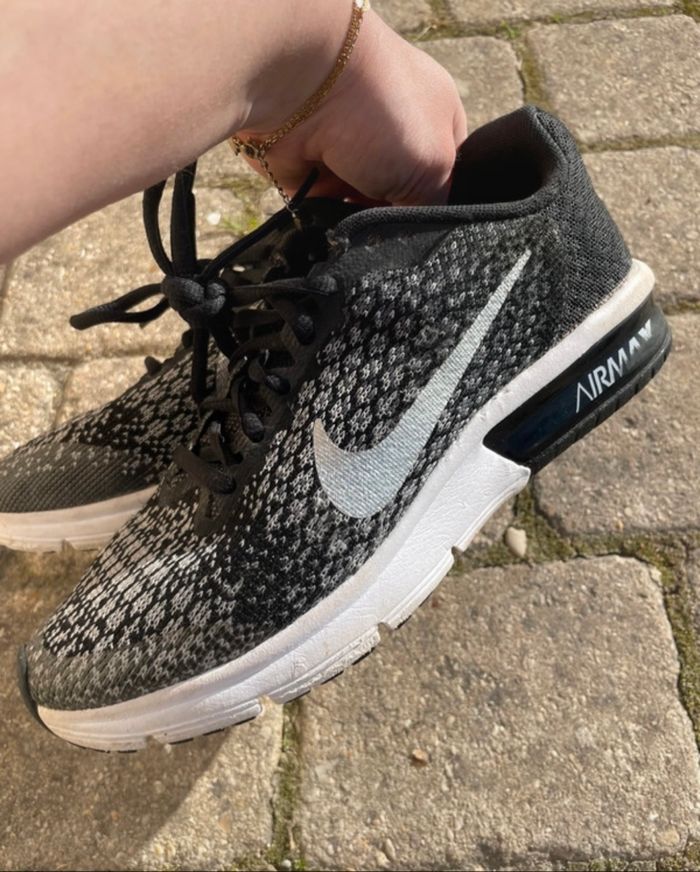 Air Max sequent 2 noires Nike taille 38
