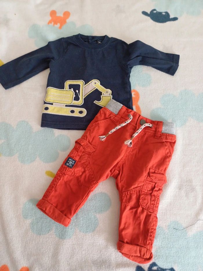 Ensemble pantalon et t-shirt 3 mois