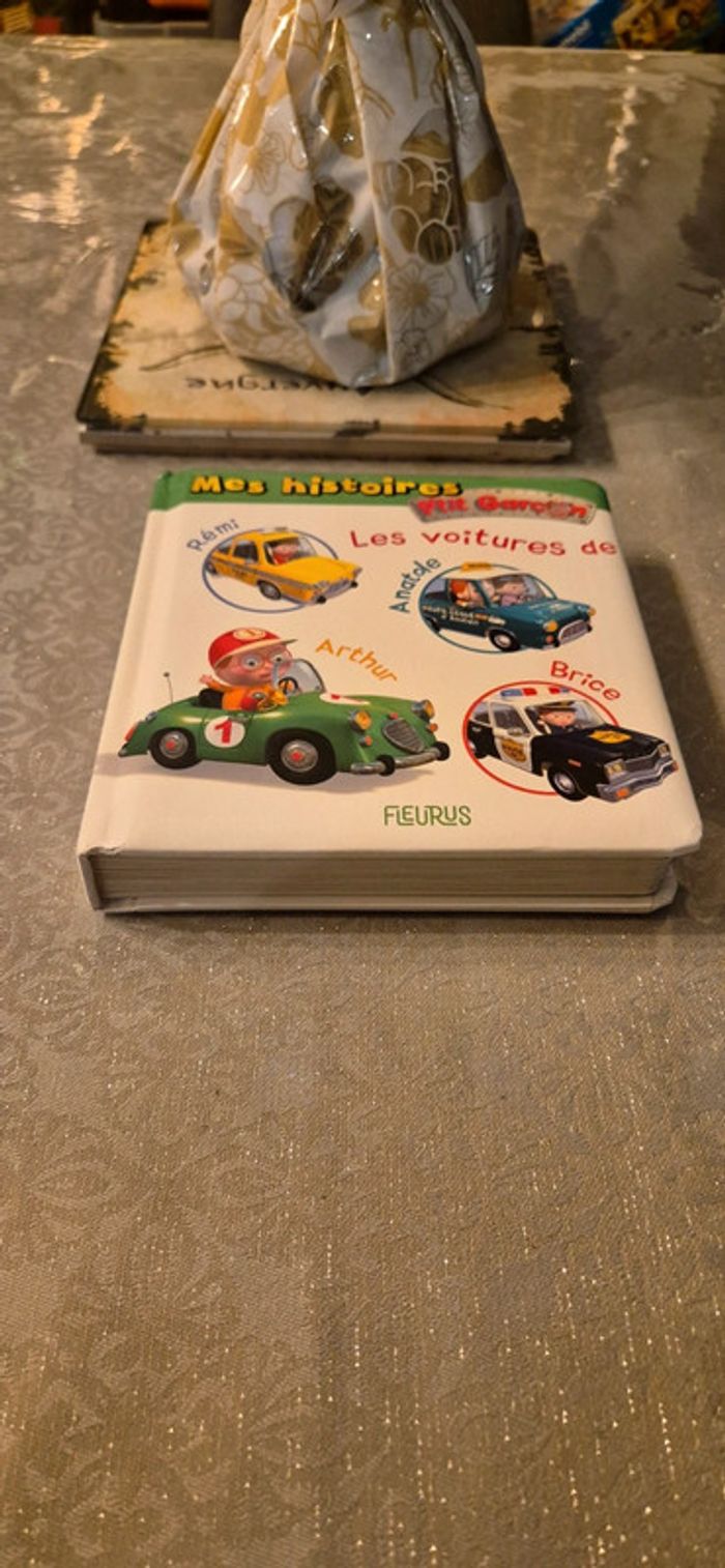 Livre mes histoires p'tit garcon "les voitures de Rémi, anatole, arthur, brice" fleurus