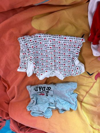 2 Barboteuse h&M taille 50cm